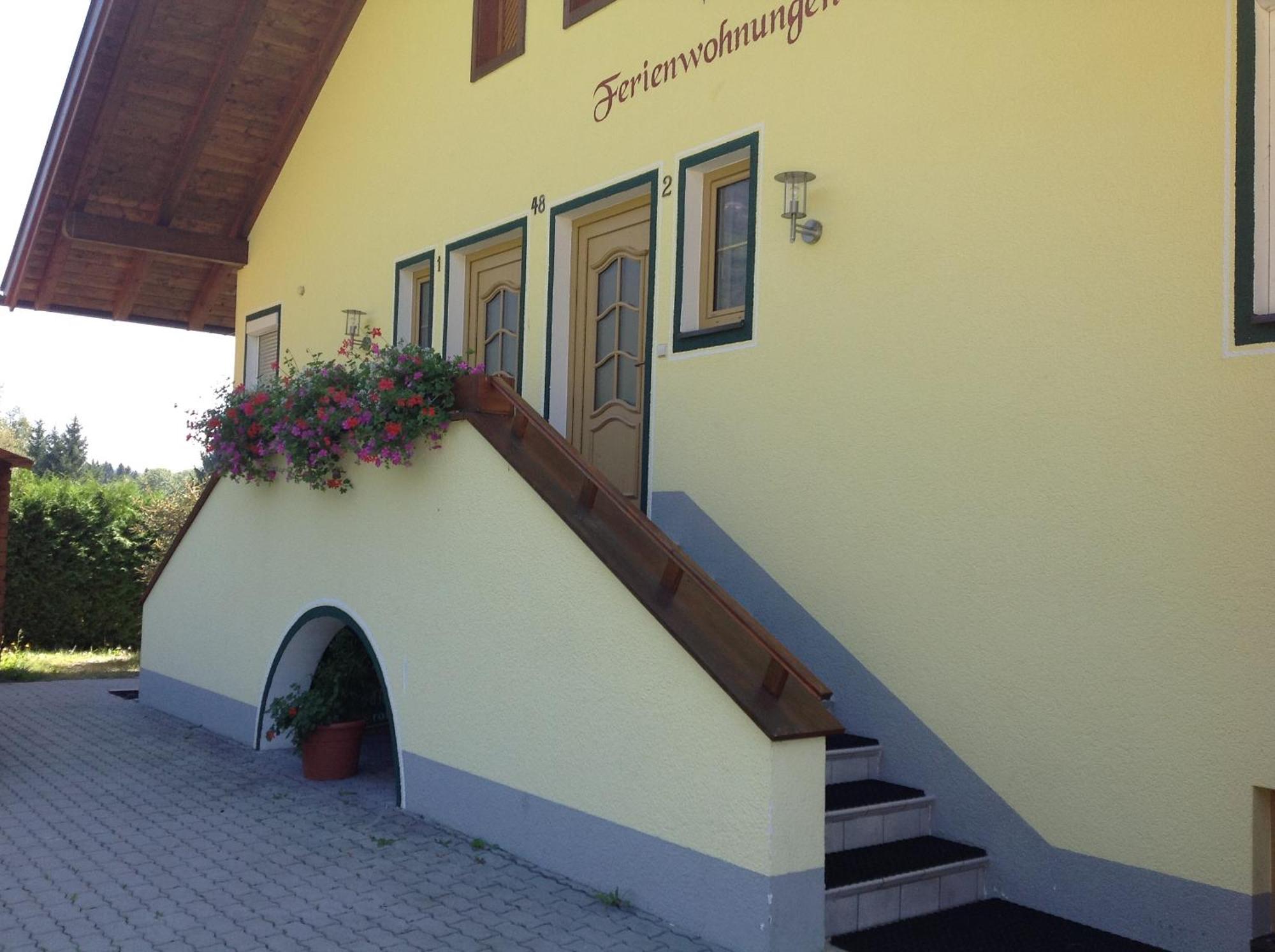 Landhaus Tirol Hotel Hermagor-Pressegger See Bagian luar foto